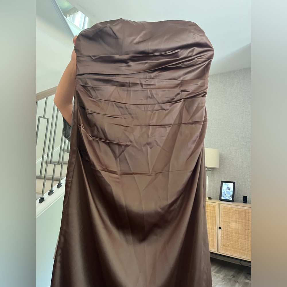 Brand new brown strapless dress.Never worn.